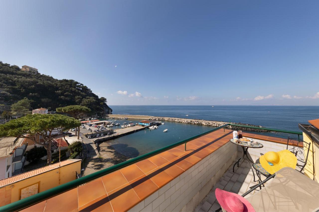 Relais Del Mare Con Terrazza Fronte Mare Free Parking Διαμέρισμα Massa Lubrense Εξωτερικό φωτογραφία