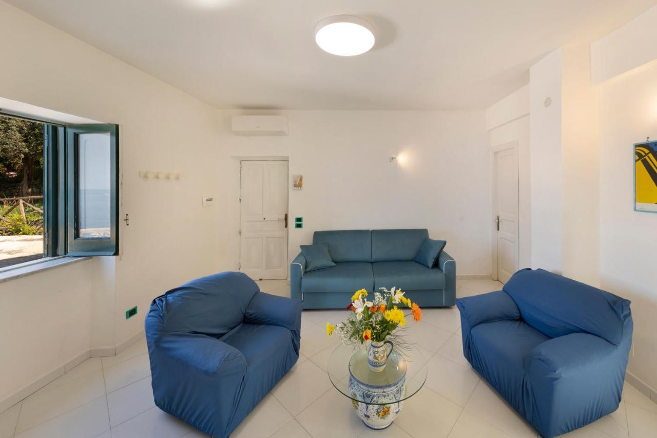 Relais Del Mare Con Terrazza Fronte Mare Free Parking Διαμέρισμα Massa Lubrense Εξωτερικό φωτογραφία