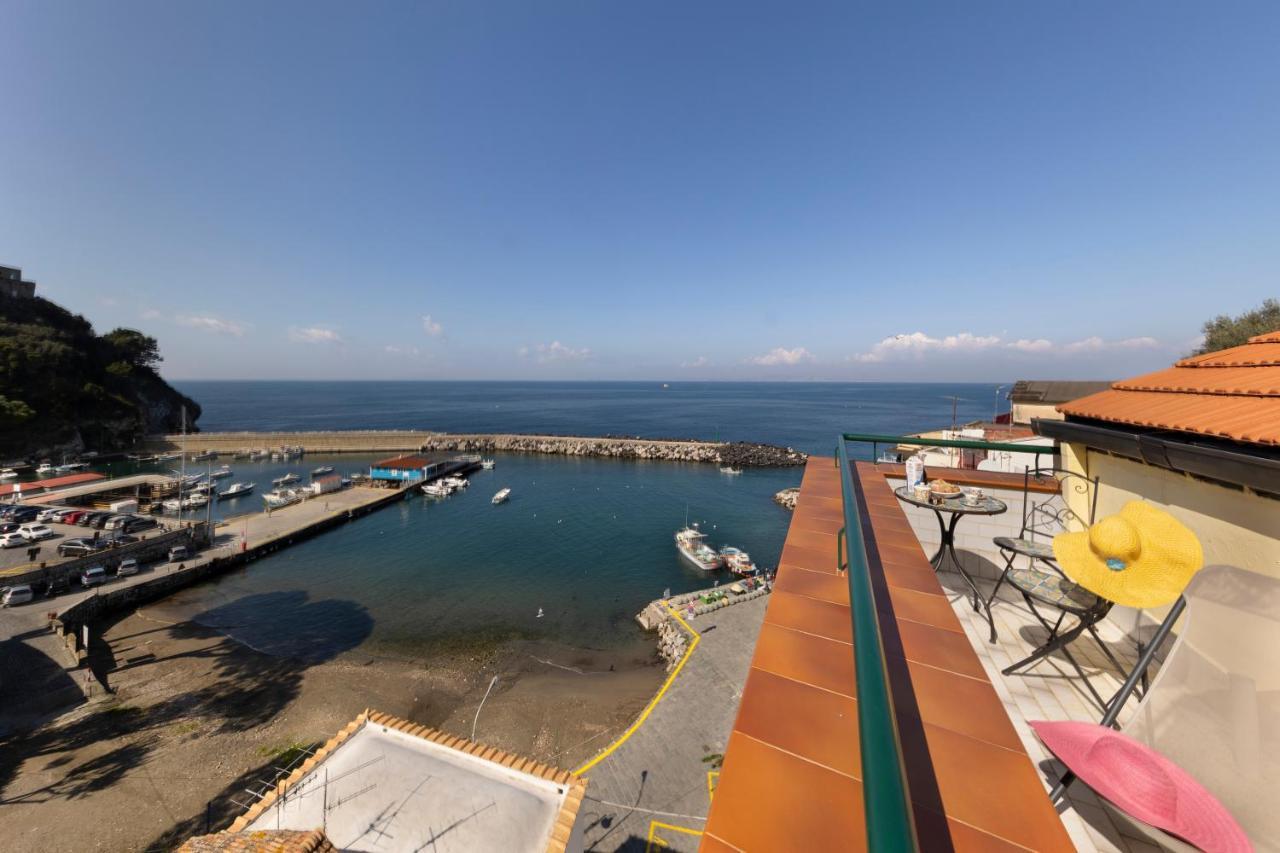 Relais Del Mare Con Terrazza Fronte Mare Free Parking Διαμέρισμα Massa Lubrense Εξωτερικό φωτογραφία