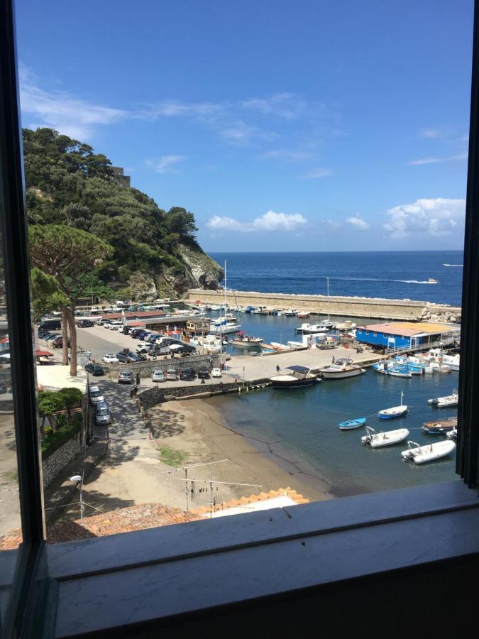 Relais Del Mare Con Terrazza Fronte Mare Free Parking Διαμέρισμα Massa Lubrense Εξωτερικό φωτογραφία